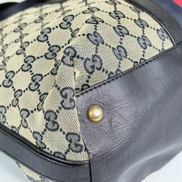 Gucci GG Logo Supreme Shoulder Bag  with Red and Navy Stripes Classic Design - Picture 7 of 10